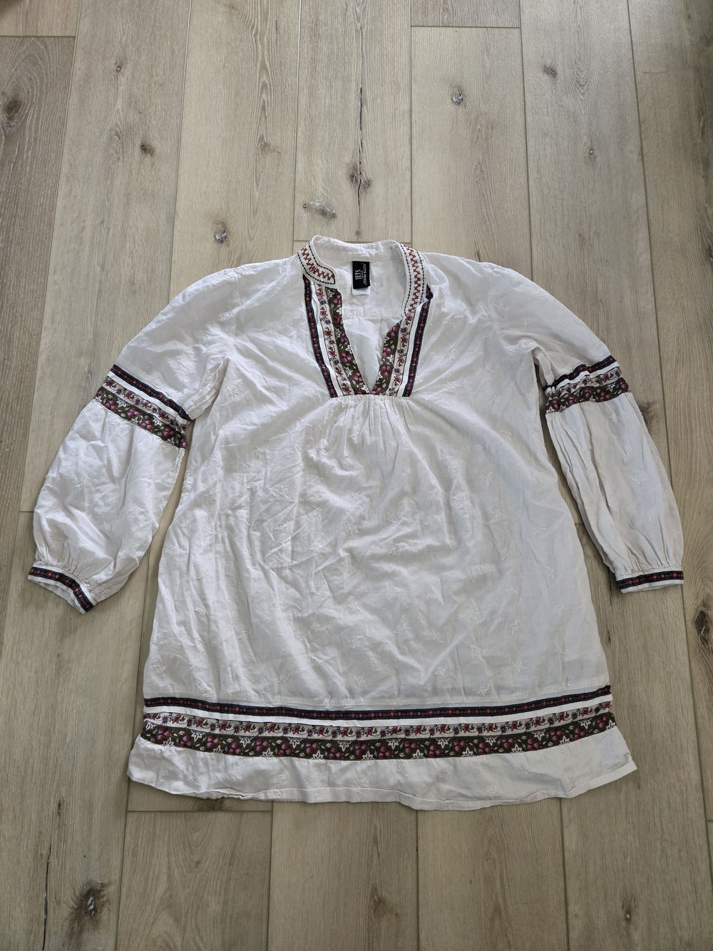 JETS By Jessika Allen Boho Tunic Blouse White Embroidered V-Neck 3/4 Size 6